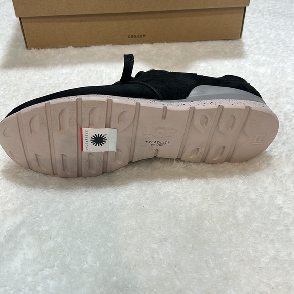 UGG Women's Tye Sneaker - Picture 5 of 6